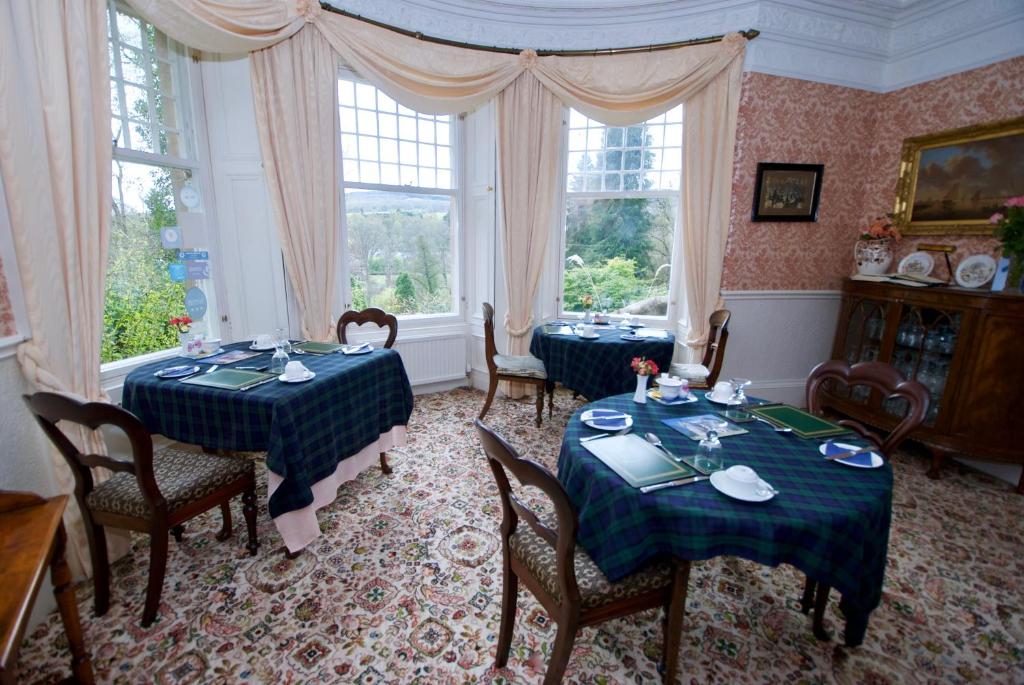 Bendarroch House room 2