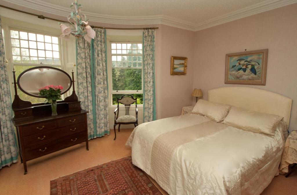 Bendarroch House room 4